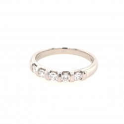 Pre Owned Platinum 5 Stone Diamond Ring ZX439